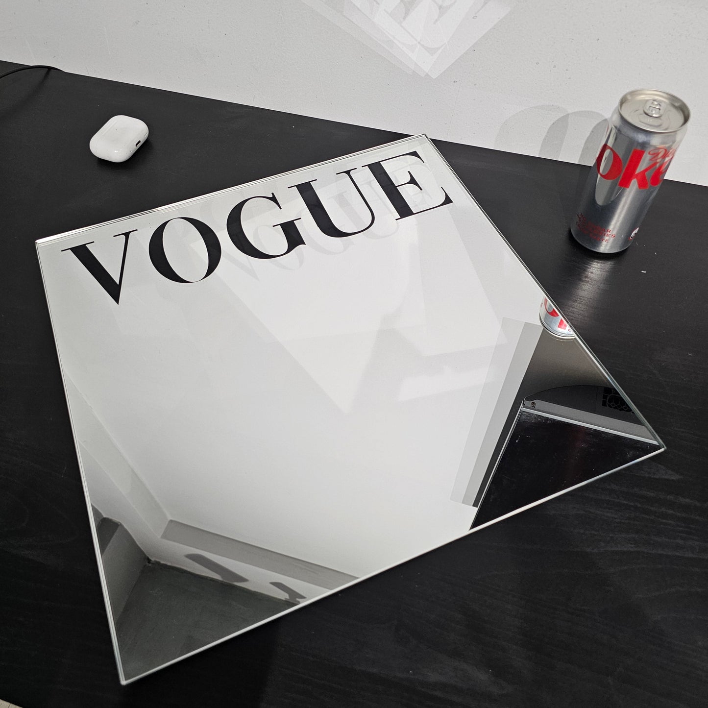VOGUE MIRROR