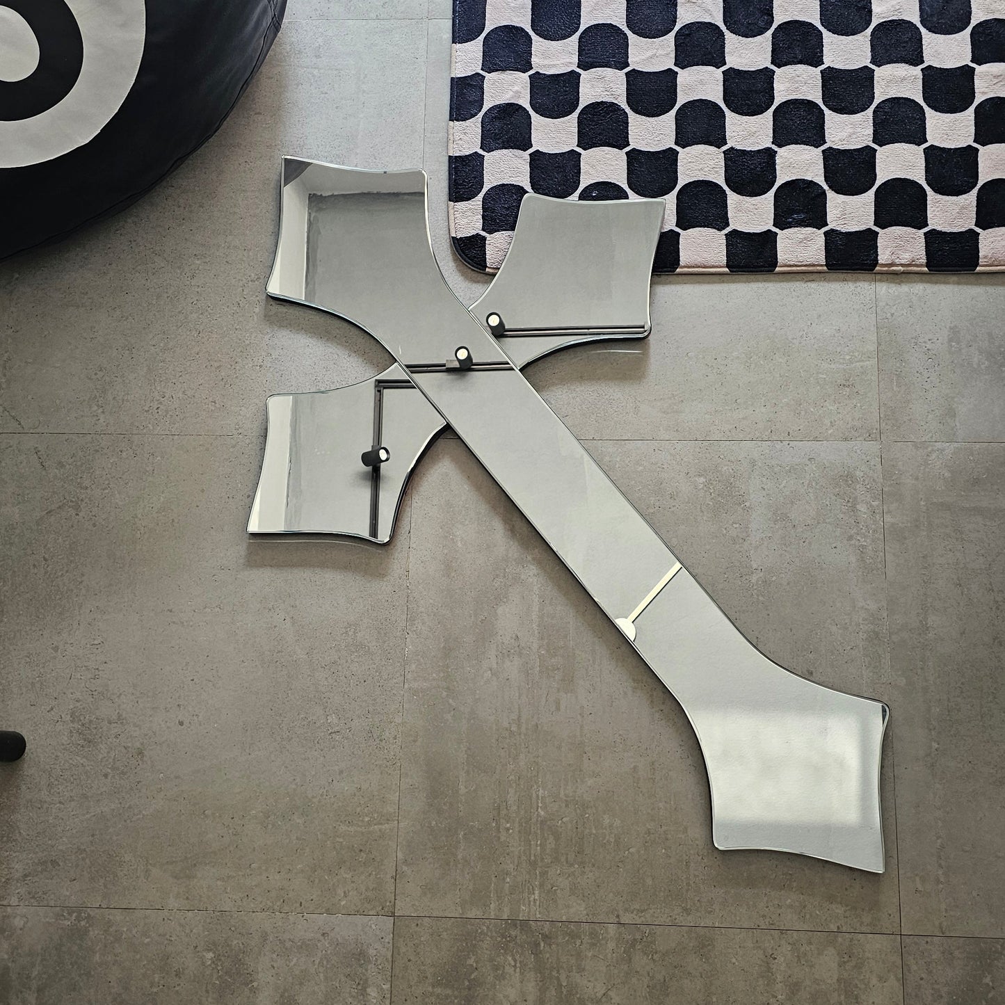 CHROME CROSS MIRROR (Y2K AESTHETIC)