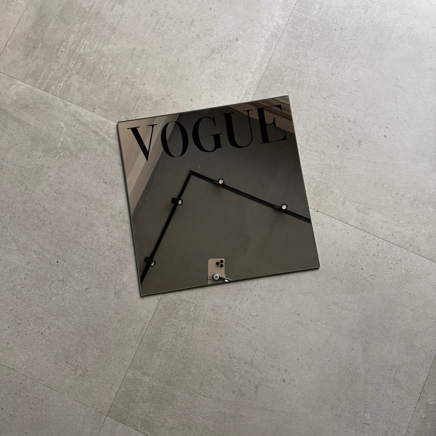 VOGUE MIRROR