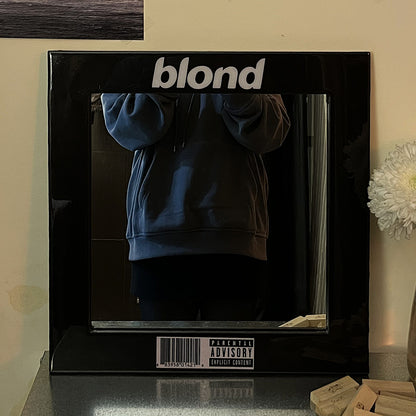 BLOND MIRROR