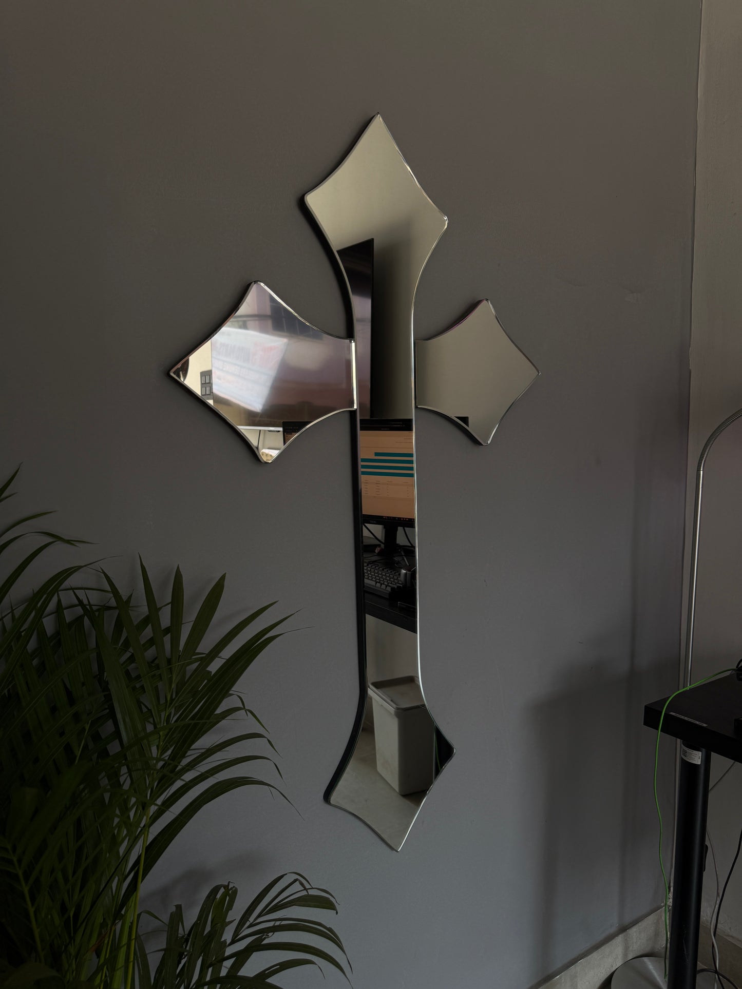 CHROME CROSS MIRROR (Y2K AESTHETIC)