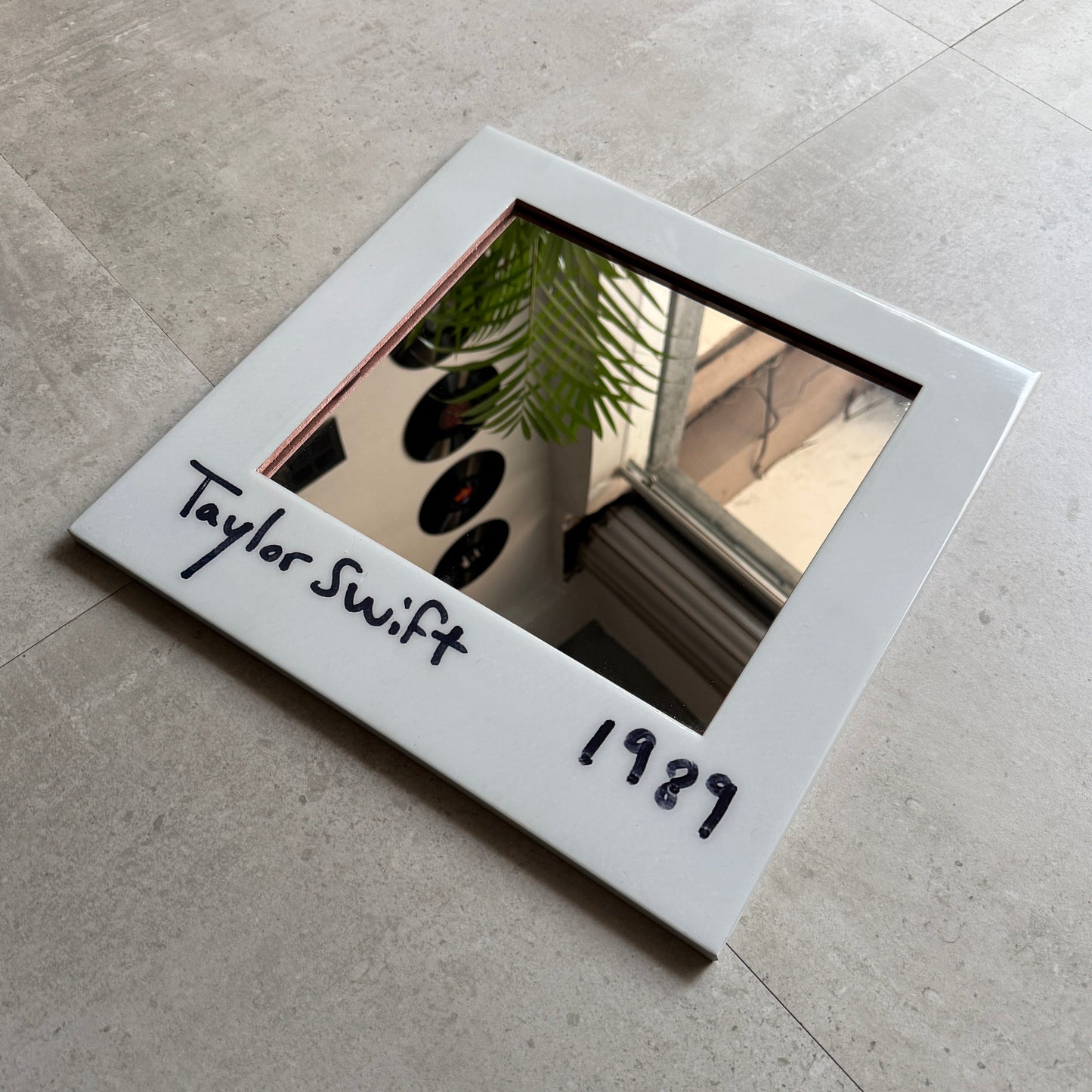 1989 MIRROR