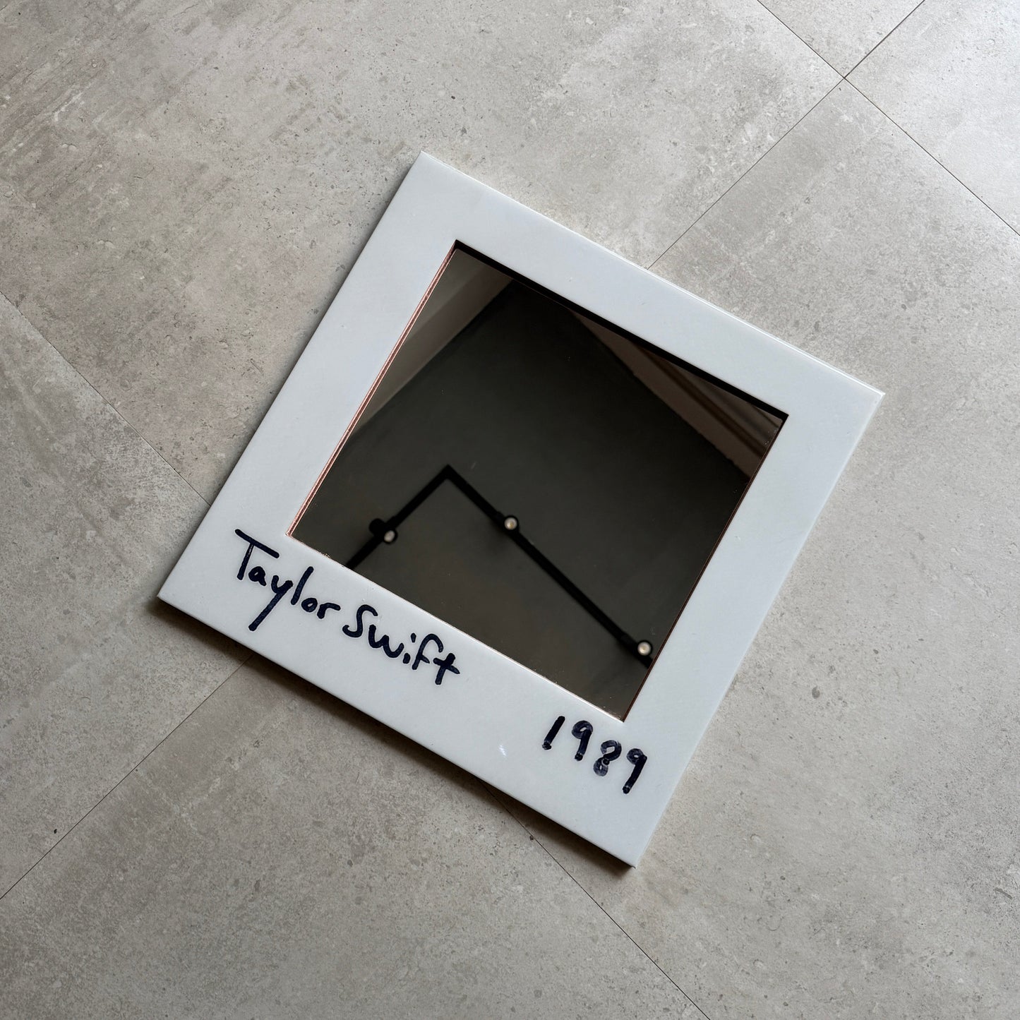 1989 MIRROR