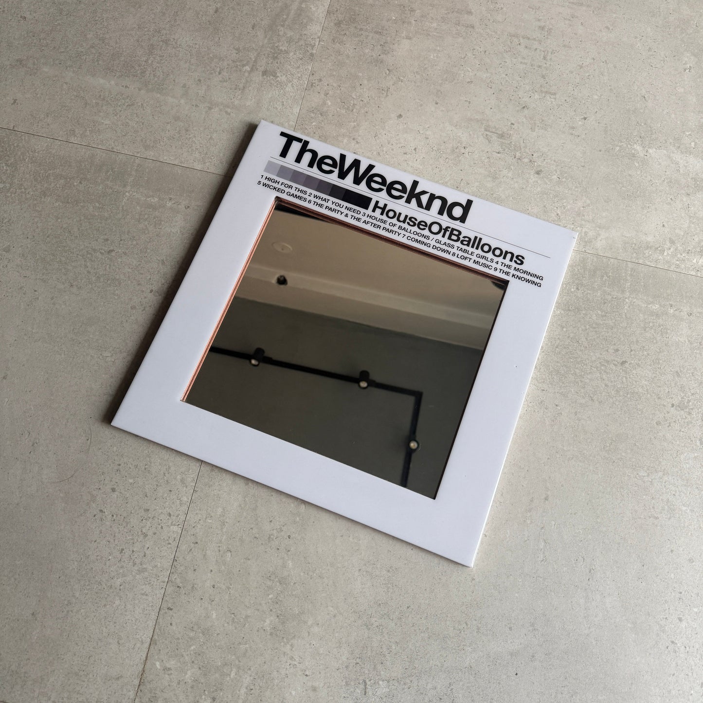 HOUSE OF BALLOONS MIRROR