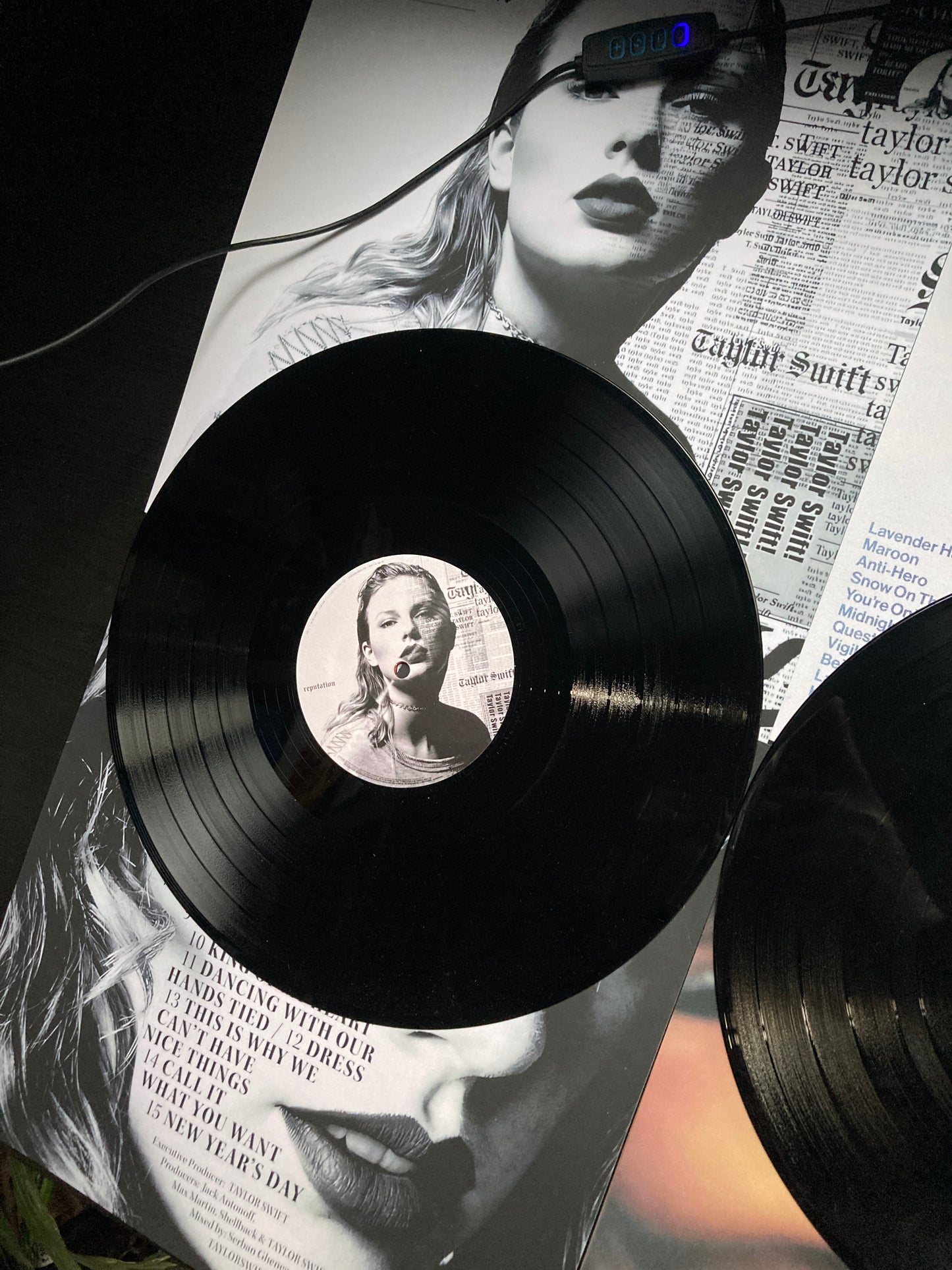 VINYL RECORDS - TAYLOR SWIFT