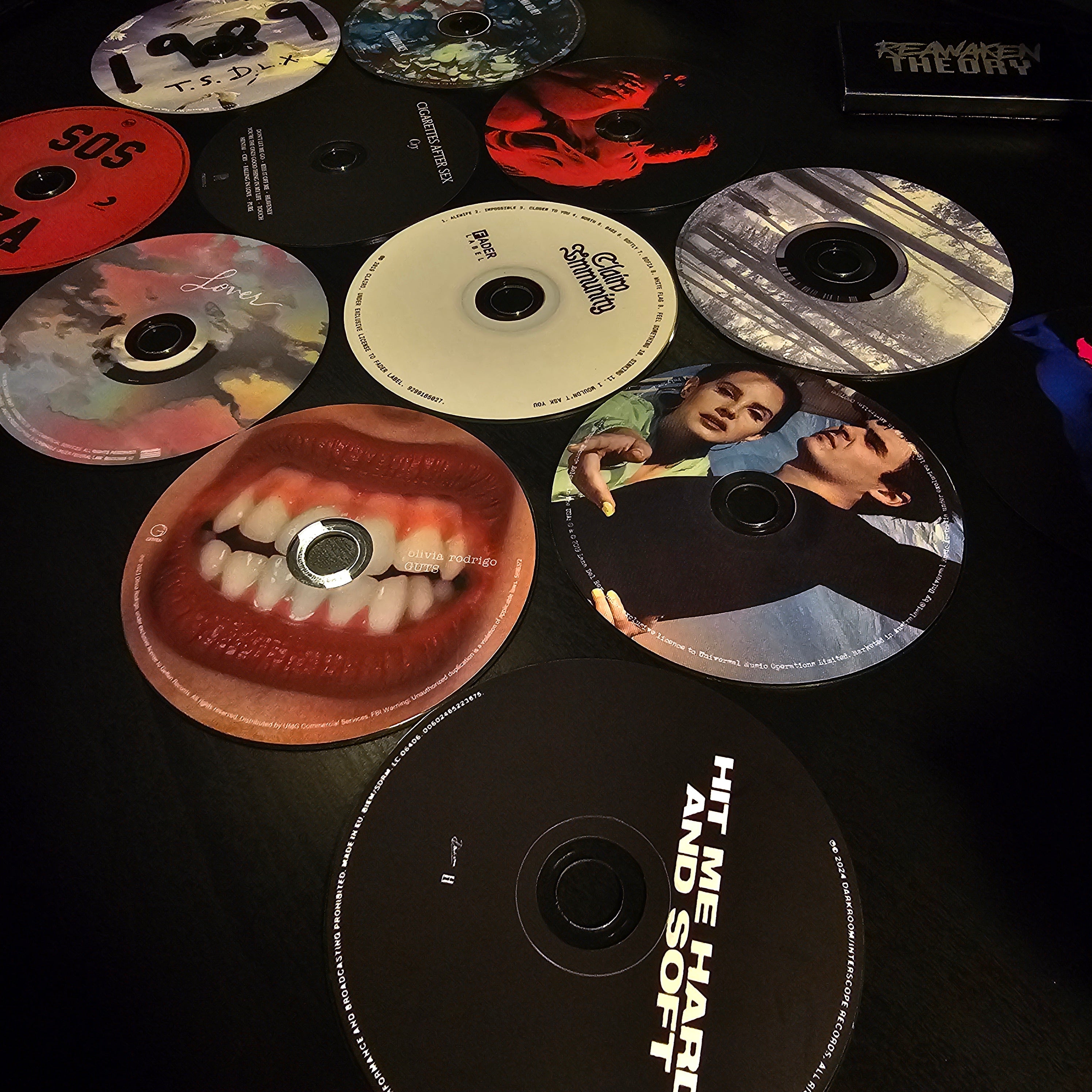【CD】Pieces / Same CDs for Decor - Softcore - Wall Decor – Reawaken Theory