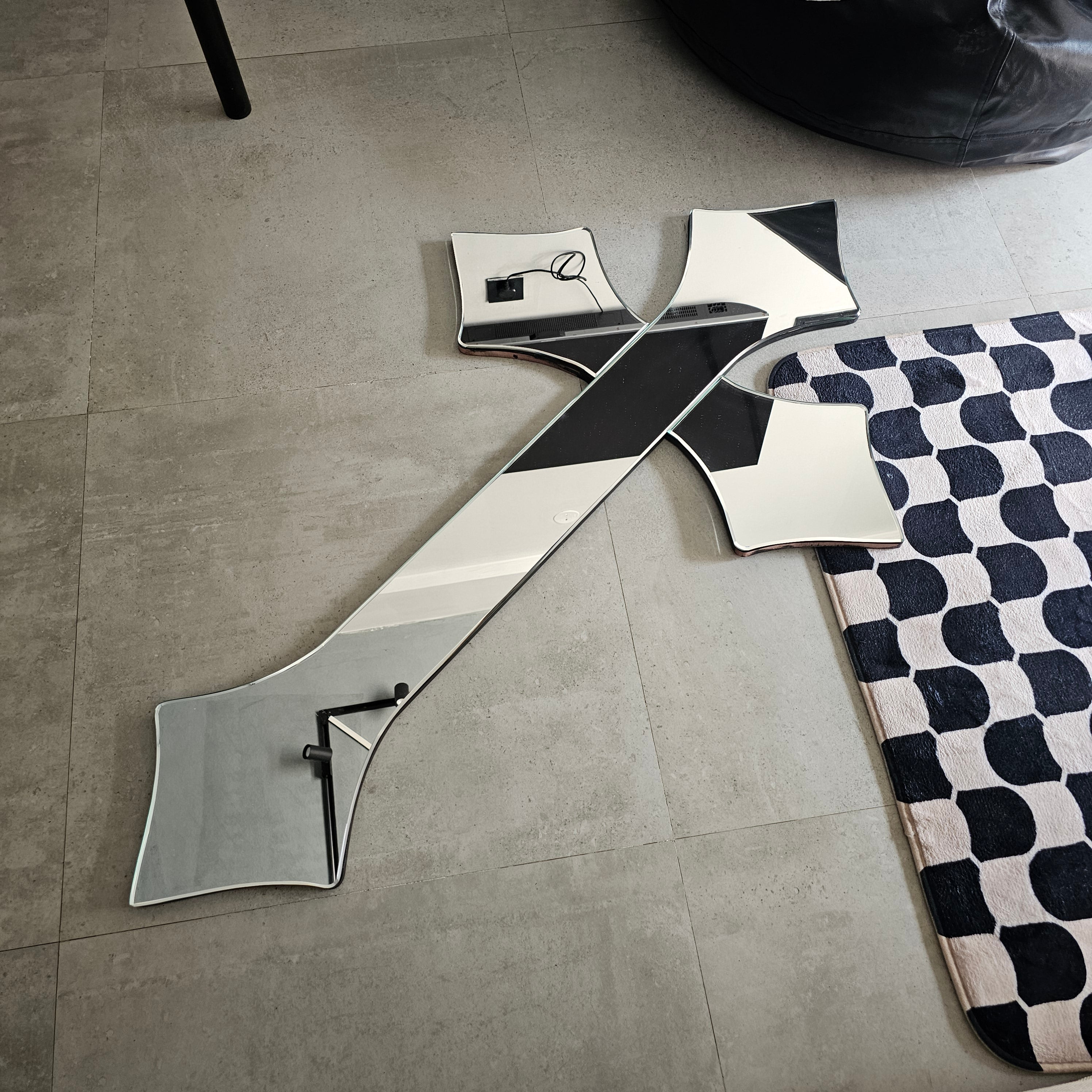 CHROME CROSS MIRROR (Y2K AESTHETIC) – Reawaken Theory